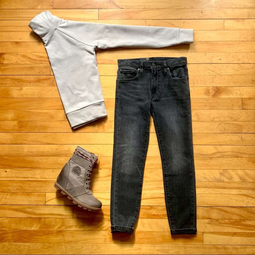 NWT Frye Sienna cropped Skinny jeans in Hadley faded black Size 26